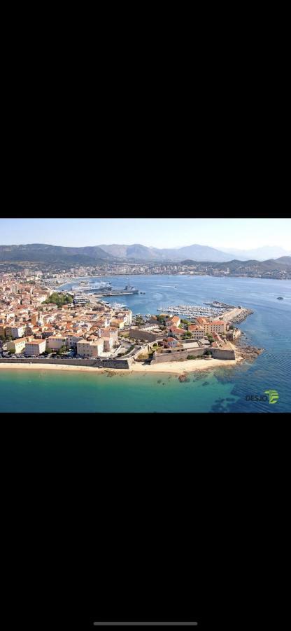 Ajaccio Magnifique T2 45M2 Neuf 5 Personnes Clim Wifi Stationnement Gratuit Centre Ville Plage A 300M Εξωτερικό φωτογραφία